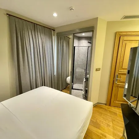 Nevv Bosphorus & Hotel Istanbul