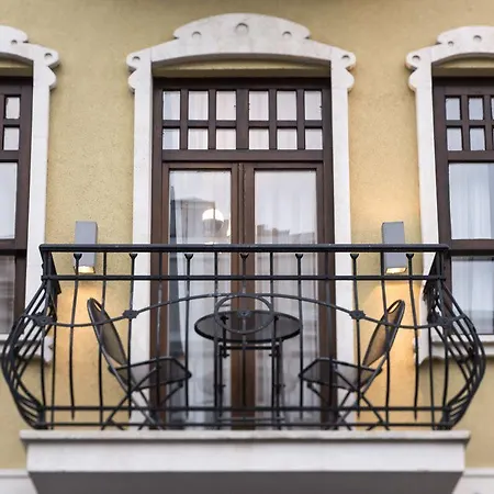 Nevv Bosphorus & Otel 3*