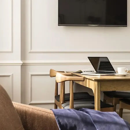 Nevv Bosphorus & Otel 3*