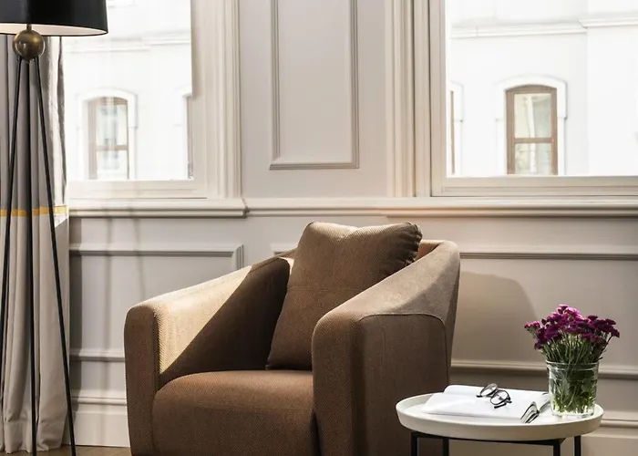 Nevv Bosphorus & Ξενοδοχείο 3*